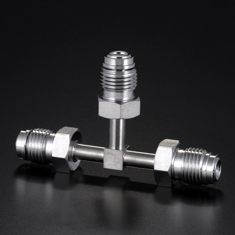 CVC-UTMW �_�u���I�X���j�I���e�B�[ �N���[���o�L���[���J�b�v�����O