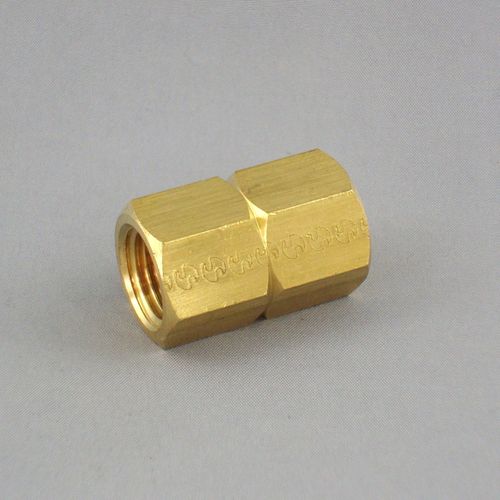 SFS �߂��\�P�b�g �X�N�����[�W���C���g�yRoHS�i�z